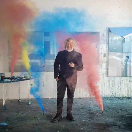 Kenneth Blom i sitt atelier. Foto: Bjørn Wad